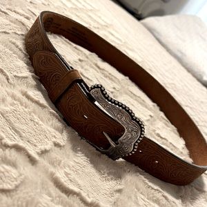 Tony lama belt